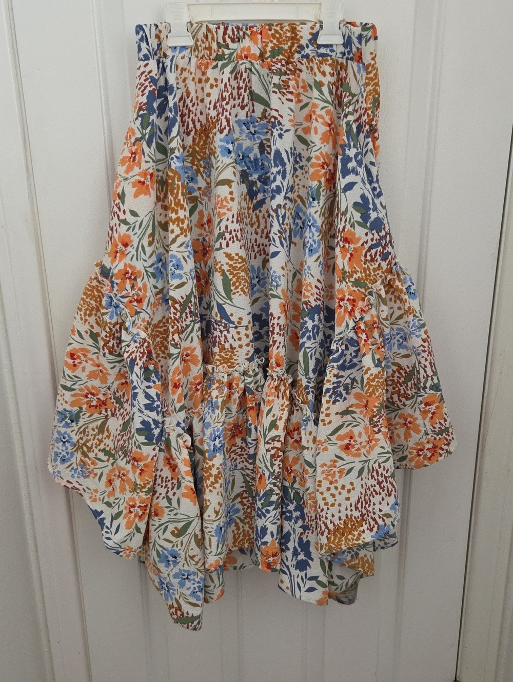 Three bird nest Floral Tiered Ruffle Women's Top in Multi-Color with pockets